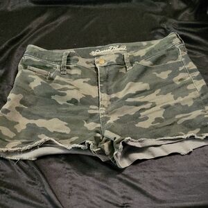 Universal Thread Green Jean Shorts Camouflage